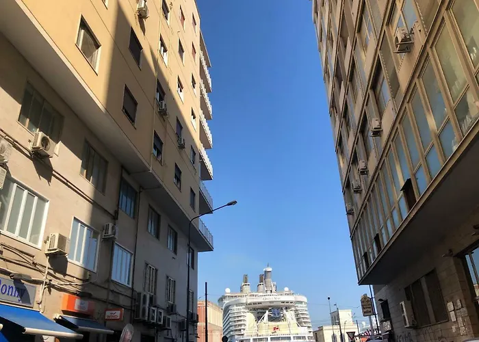 Hall Inn B&B In Naples